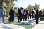بازدید مدیرکل دادگستری هرمزگان از گلزار شهدای دانش‌آموز در شهر زهوکی میناب