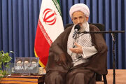 تأکید بر تدوین برنامه‌های جامع برای آشنایی عمومی با باطن و ظاهر قرآن