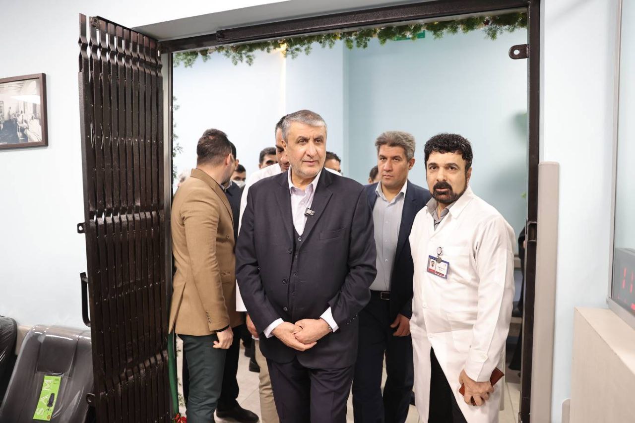 بازدید رئیس سازمان انرژی اتمی ایران از بخش پت‌اسکن پزشکی هسته‌ای بیمارستان شهدای تجریش