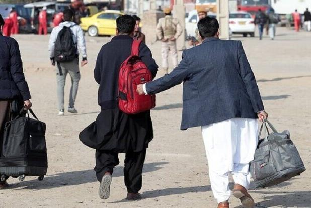 کارگر باید وام بگیرد تا معیشت خود را تأمین کند - اکونیوز