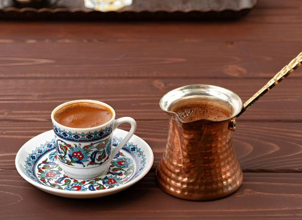 سه روش حرفه‌ای و اصولی دم‌آوری قهوه تُرک - اکونیوز