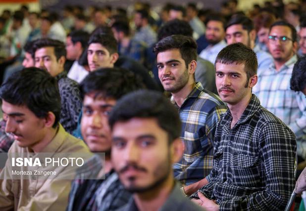 تعویق سراسری امتحانات دانشجو معلمان - اکونیوز