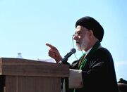 امام جمعه دیر: ملت ایران پوزه دشمن را به خاک می‌مالد - اکونیوز