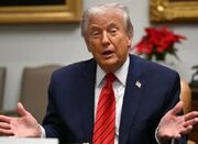 ترامپ: ونزوئلا تنها باید کالای آمریکایی خریداری کند - اکونیوز