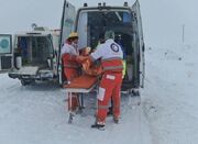 امدادرسانی هلال احمر به ۸۹۴۱ گرفتار شده در برف و کولاک - اکونیوز