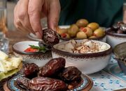 خوردن «سحری» برای روزه‌داران الزامی است - اکونیوز