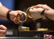 بورس پیشتاز شد، طلا و سکه عقب ماندند - اکونیوز