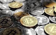 قیمت تتر به کانال ۱۷۳ هزار تومان رسید | بیت‌کوین پس از سقوط سنگین کمی جان گرفت | تحلیل ۱۰ رمزارز مهم بازار که همه قرمزپوش شدند