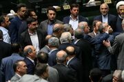 نماینده مجلس: بعد از جلسه بیخودی دیروز دو هزار تومان رفت روی دلار! / قالیباف عصبانی شد
