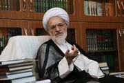 آیت الله بیات‌زنجانی: آزادی را اگر از انسان بگیرید، دیگر خبری از انسان نخواهد بود/ در سوره‌ی نور آمده که «قل للمومنین»؛ یعنی به کسانی که ما را قبول دارند بگو؛ نمی‌گوید خودت به سرشان چادر کن؛ شما به آنها بگو خدا می‌گوید این‌گونه خودتان را حفظ کنید / دینی که همراه با خشونت باشد، نه قابل عرضه است و نه قابل حمایت