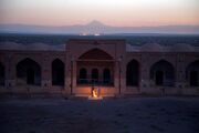 مدیرکل میراث فرهنگی قم برکنار شد / تعطیلی کاروانسرای دیرگچین به علت برپایی «کنسرت فرضی»