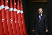 تنگه هرمز؛ اردوغان می‌خواهد پادشاه «کریدور میانی» شود/کریدور میانی مسیری چندوجهی است شامل حمل‌ونقل زمینی، ریلی و دریایی میان چین و اروپا که از آسیای مرکزی، قفقاز و ترکیه عبور می‌کند/ این کریدور برای امریکا فرصتی فراهم می‌کند تا اهرم فشار تهران بر حیاتی‌ترین مسیر‌ دریایی را تضعیف کند/تغییر مسیر به سمت کریدور‌ جایگزین ثبات خاورمیانه را تضعیف می‌کند؛ زیرا ایران را از معادله بیرون می‌گذارد