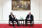 ببینید/ شوخی پزشکیان با الهام علی‌اف: این آب را خودتان از آذربایجان آوردید؟