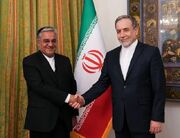 دیدار رئیس جدید دفتر حفاظت منافع ایران در قاهره با عراقچی