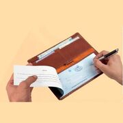 منشی شکست خورده در تله مدیر فریبکار شرکت