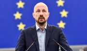 نماینده اروپایی: اروپا نباید در برابر تهدیدات ترامپ علیه ایران سکوت کند