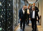 احوال‌پرسی دیپلماتیک عراقچی با ویتکاف و داماد ترامپ در جریان مذاکرات روز گذشته