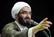 حاج علی‌اکبری: دشمن اگر غلطی کند، موشک‌های ما، دودمان آنها را به باد خواهد داد