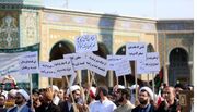 تندروها جاده‌ صاف‌كن كساني شده‌اند كه روياي انزواي ايران را در سر مي‌پرورانند