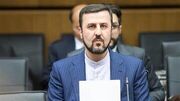 غریب آبادی: تفاهم ایران و عمان به منزله بازگشایی تنگه هرمز نیست / هیچ‌کس جز ایران از مکان مین‌ها در تنگه هرمز اطلاع ندارد/ تحریم‌ها هیچ‌گاه به اهداف خود نرسیده‌اند