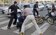 حمله اراذل و اوباش به یک دانشجو در دانشگاه آزاد رشت 