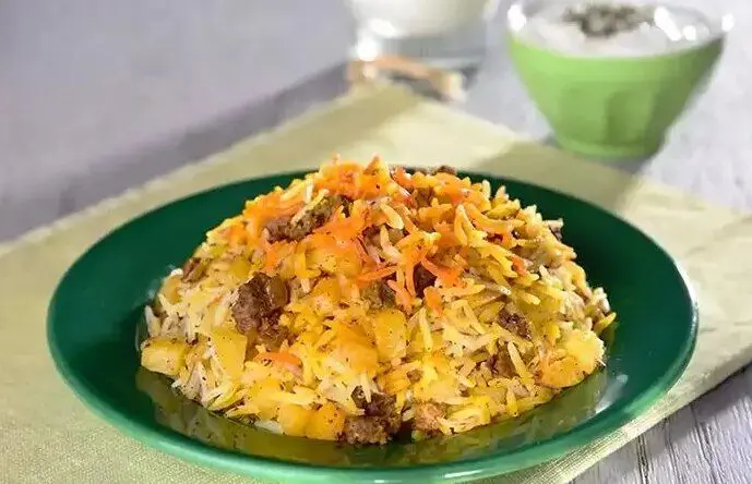 قنبیدپلو؛ طعم اصیل و میراث خوراکی شهر قم