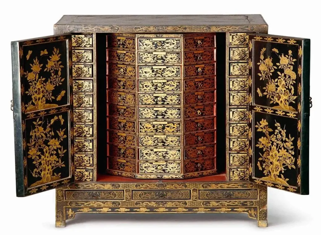 کابینت داروخانهای، روایتگر هنر سلسله مینگ