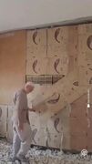 دیوار کتابخانه مخفی پس از سقوط بشار اسد فرو ریخت