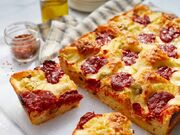 طرز تهیه پیتزا دیترویت؛ مشهورترین پیتزای امریکایی