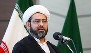 امام جمعه اهواز: مردم آمریکا روی دیوارهایشان نوشتند سید علی خامنه‌ای به داد ما برس