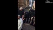 حمله خشونت‌آمیز پلیس به نمازگزاران خیابانی