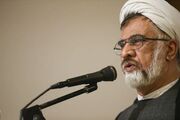فاضل میبدی: سایه شوم گرانی، تورم و ناامیدی را از سر ملک و ملت کم کنید
