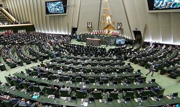 تذکرات امروز نمایندگان درباره خاموشیها و گرانی خودرو