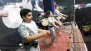 پهلوانک‌ها زورخانه را به خیابان آوردند