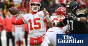 Mahomes shines as Chiefs clinch AFC’s top seed by strolling past Steelers