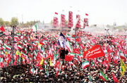 کشتی نجات در میدان آزادی