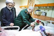 فرمانده کل سپاه بر بالین مجروحان حوادث ناآرامی‌های اخیر | تصاویر