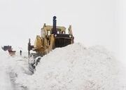 ریزش بهمن ۳۰۰ متری در محور لبد بازفت | ارتفاع برف در «گردنه لبد» به ۸ متر رسیده است