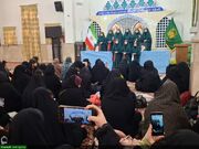 بانوان غیرایرانی در شام شهادت امام هادی(ع) در حرم امام رضا(ع) به سوگ نشستند+عکس