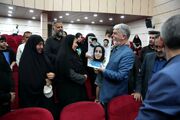 دیدار وزیر فرهنگ با خانواده شهدای جنگ تحمیلی سوم