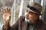نقاشی کارگردان مشهور برای کودکان شهید میناب
