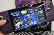 MSI از کنسول بازی دستی +Claw 8 AI با تراشه جدید اینتل رونمایی کرد