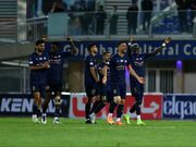 ادامه نتایج سینوسی فجرسپاسی/ توقف چادرملو در خانه توسط شمس آذر