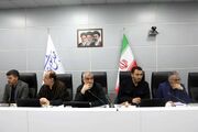 جزئیات جلسه غیرعلنی امروز مجلس با وزیر بهداشت/ پیگیری گرانی دارو و شهریه دانشجویان خارج از کشور از سوی نمایندگان/ درخواست دولت برای افزایش بودجه بیمه‌ها