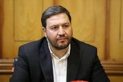 تا سیاست خودرویی اصلاح نشود، افزایش قیمت بنزین اجحاف به مردم است/ نمی‌شود هم پیاز را خورد و هم شلاق را