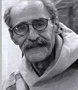 یک مجسمه‌ساز درگذشت