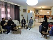 معاون قضایی قوه قضاییه با خانواده شهید حمید رنجبری دیدار کرد