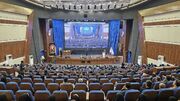 شعر مقاومت روایتگر حقیقت و ایستادگی ملت ایران است