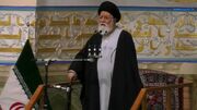 تسلیم شدن در برابر آمریکا به معنای از دست دادن دین و کشور است