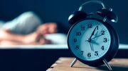 مغز چگونه مانند صدای زنگ ساعت فرد را از خواب می‌کند؟